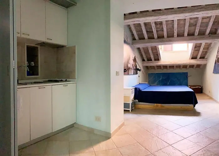 Guest house Condotti Dock 3*